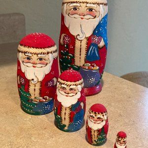 5 Piece Wooden Santa Nesting Doll Winter Christmas Russian - NEW